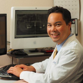 Dr. Joe, a dentist in Poway, provides a warm and friendly atmosphere that makes a difference